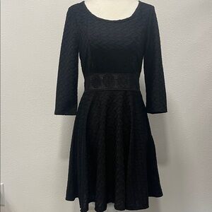 Forever 21 Women's Black Textured Fit-and-Flare Dress with Scoop Neck
